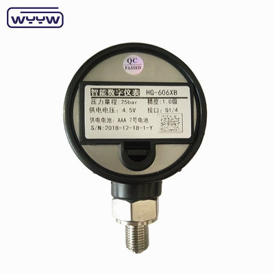 12 Months Digital Pressure Gauge with 5-digit Display Analog Beam Indicator 304SS Element Material
