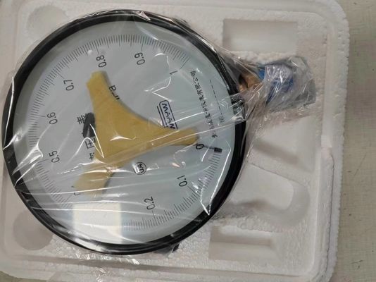 Industrial Grade Precision Test Pressure Gauge Made In Black Steel ±0.4% Of Full Scale