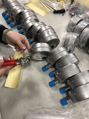 Dual Scale 316L Stainless Steel Pressure Gauge with Phosphor Bronze Bourdon Tube for Industrial Applications